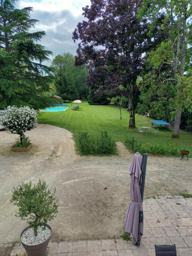 Le Domaine Du Chaffard Acomodação com café da manhã Les Avenières Exterior foto